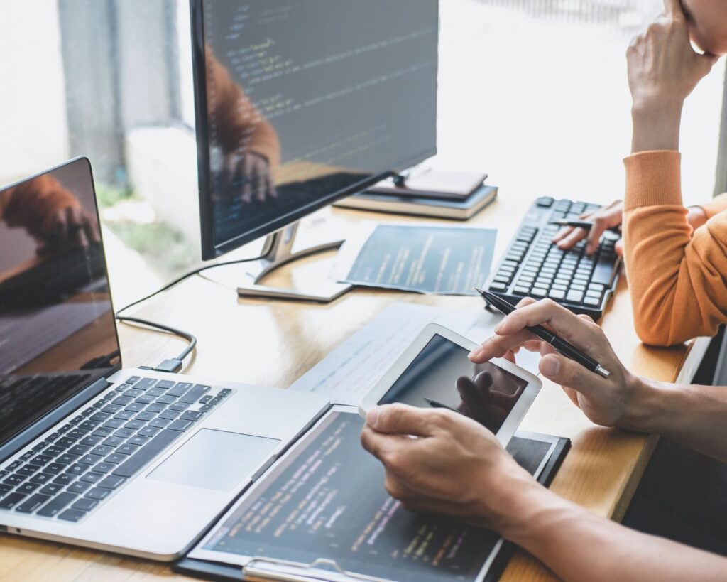 Stratégie digitale chez Phare web à Saint-Malo